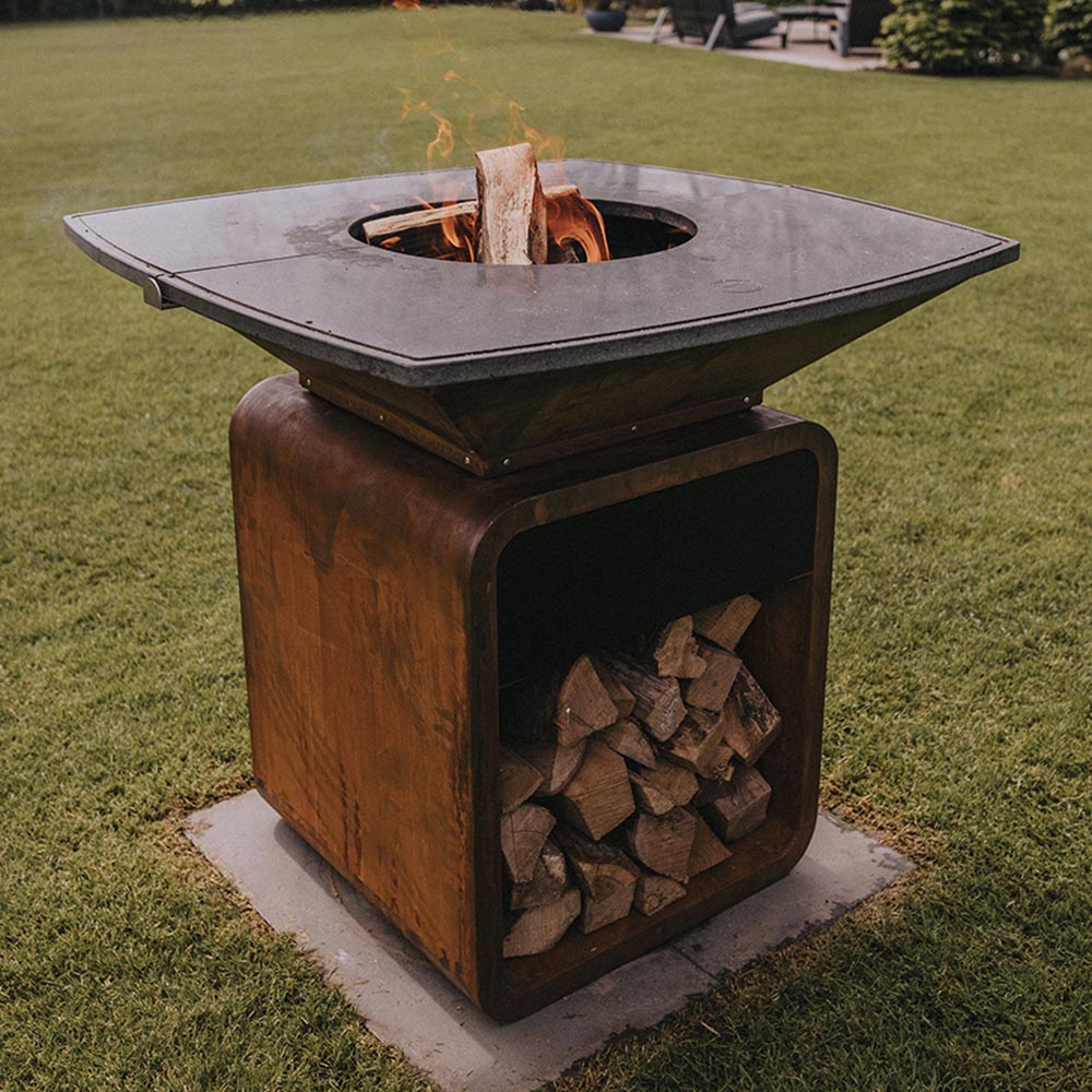 moesta-one-2024-v1-wiese-fireplace