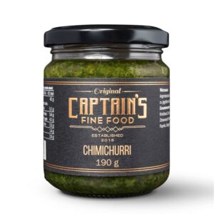 Dieses servierfertige Chimichurri von Captains BBQ ist ein Argentinischer Klassiker für besten Fleischgenuss. Sehr fein zum dippen, aber vor allem als Topping zu frisch grilliertem und aufgeschnittenem Rindfleisch einfach der Hammer. 